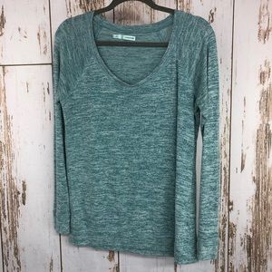 Maurices Long Sleeve Shirt, Size Medium. In excellent condition!